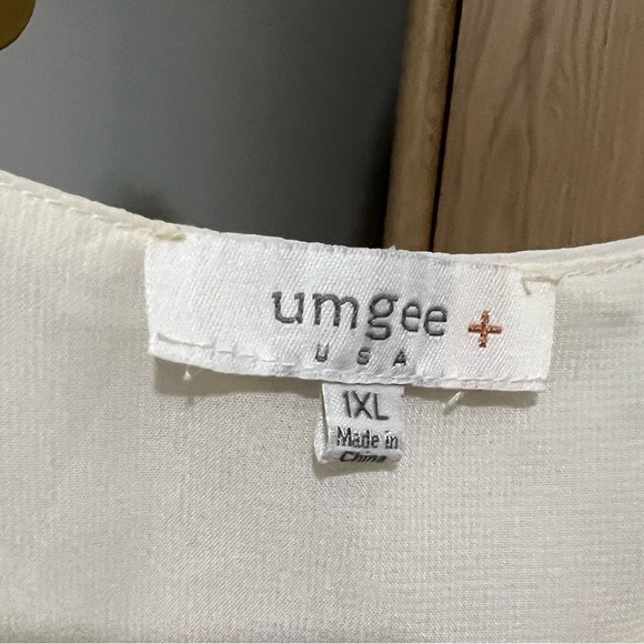 Umgee Ivory Camisole - Picture 3 of 6